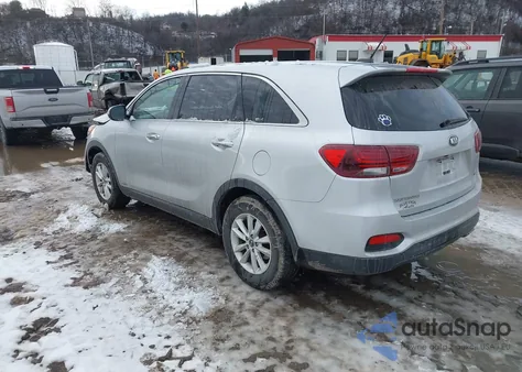 2019 Kia Sorento 3.3L Lx z USA, uszkodzony, nr VIN 5XYPGDA52KG573202